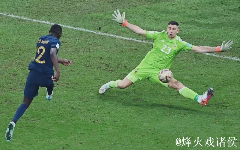 门神闪耀99分钟:曼联门将三分钟双扑力保41年传奇纪录 门神闪耀99分钟:曼联门将三分钟双扑力保41年传奇纪录